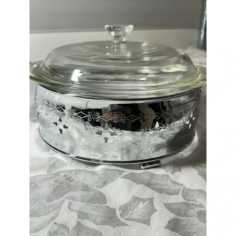 Vintage Pyrex Casserole Dish 1.5qt Glass Silver Filigree Carrier Tape Residue